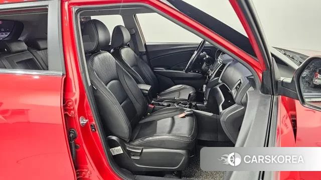 Ssangyong Tivoli Armor 2018 Красный из Кореи, фото 3