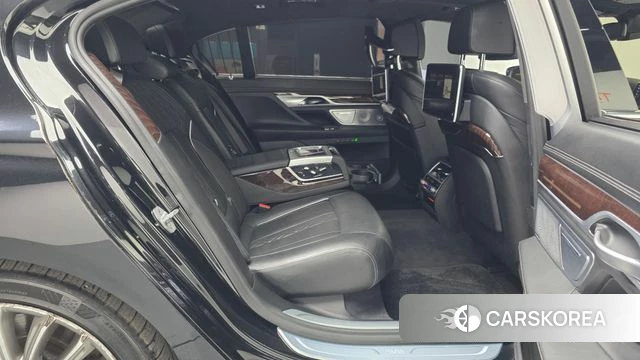 BMW 7 Series (G11) 2018 Черный из Кореи, фото 3