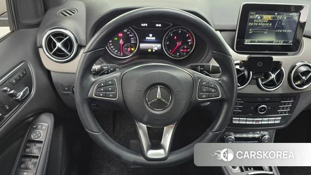 Mercedes-Benz B-Class W246 2018 Белый из Кореи, фото 3