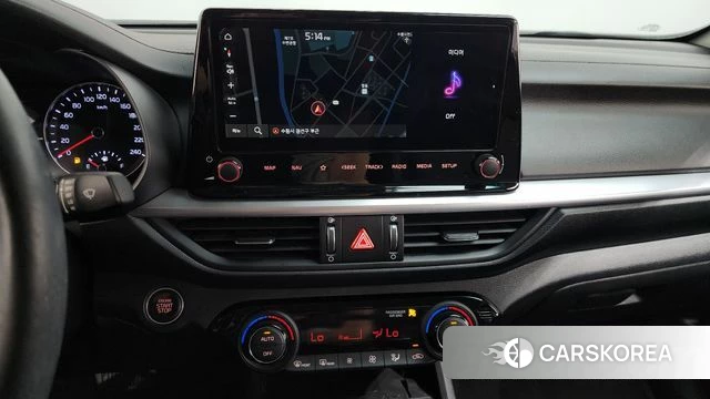 Kia The New K3 2nd generation 2022 Белый из Кореи, фото 3