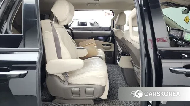 Kia Carnival 4th generation 2023 Черный из Кореи, фото 3