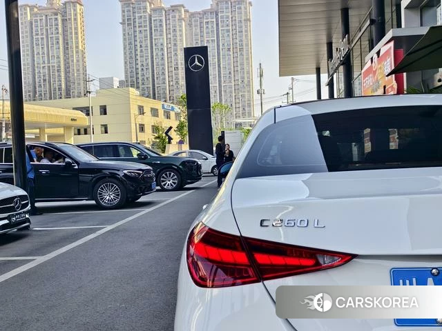 Mercedes-Benz Class C 2024 Белый из Китая, фото 3