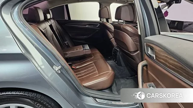 BMW 5 Series (G30) 2018 Серый из Кореи, фото 3