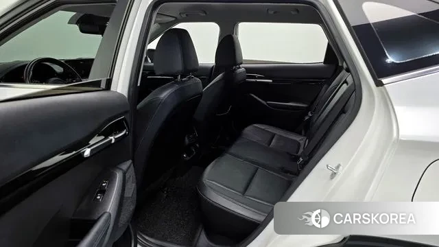 Kia Seltos 2022 Белый из Кореи, фото 3