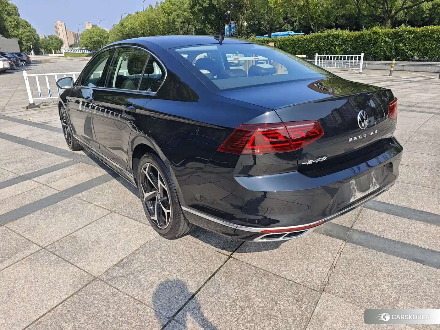 Volkswagen Magotan 2024 Черный из Китая, фото 3