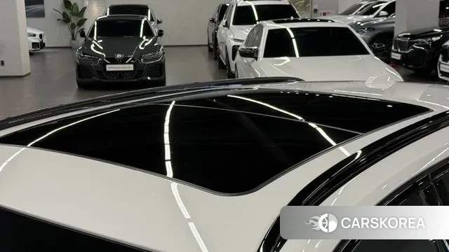 BMW 3 Series (G20) 2023 Белый из Кореи, фото 3