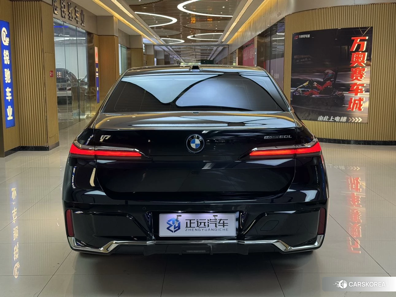 BMW i7 2023 Черный из Китая, фото 3