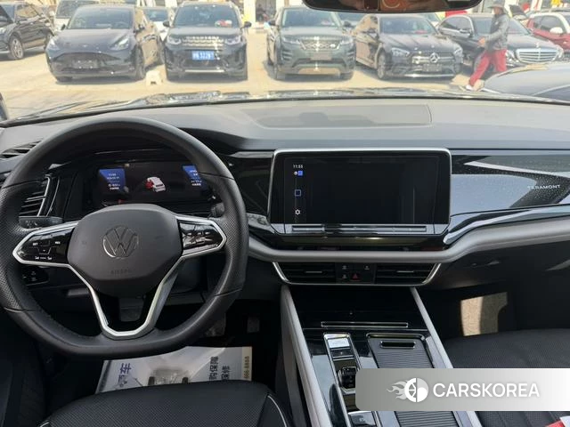 Volkswagen Tourang 2022 Черный из Китая, фото 3