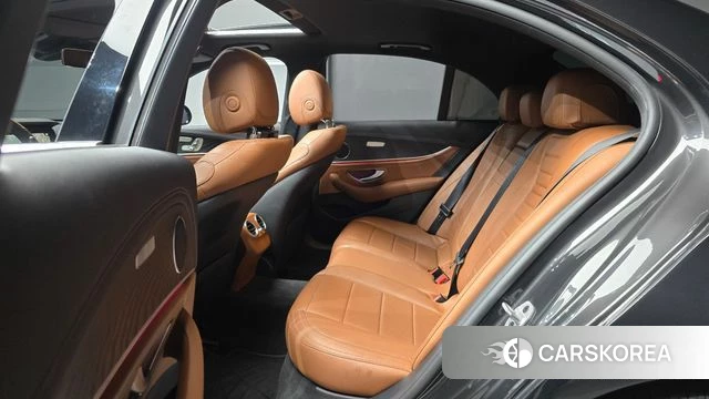Mercedes-Benz E-Class W213 2021 Серый из Кореи, фото 3