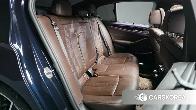 BMW 5 Series (G30) 2023 Черный из Кореи, фото 3