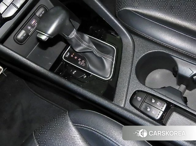 Kia Niro 2018 Белый из Кореи, фото 3
