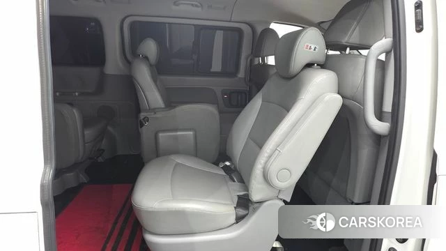 Hyundai The New Grand Starex 2019 Белый из Кореи, фото 3