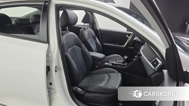 Kia The New K5 2nd generation 2018 Белый из Кореи, фото 3