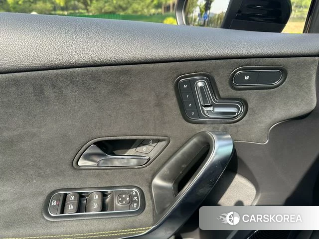 Mercedes-Benz Class A AMG (imported) 2024 Темно-серый из Китая, фото 3