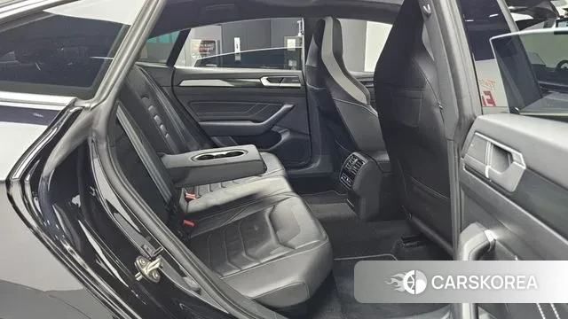 Volkswagen Arteon 2022 Черный из Кореи, фото 3