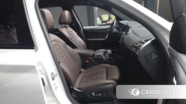 BMW X3 (G01) 2023 Белый из Кореи, фото 3