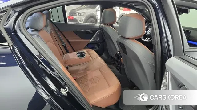 BMW i5 (G60) 2024 Черный из Кореи, фото 3