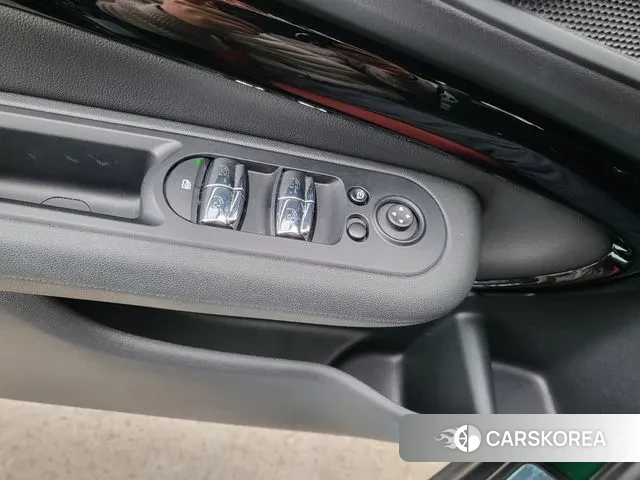 Mini Cooper Clubman 2021 Зеленый из Кореи, фото 3