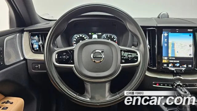 Volvo XC60 second Generation 2020 Серый из Кореи, фото 3