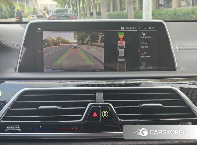 BMW 7 series 2022 Черный из Китая, фото 3