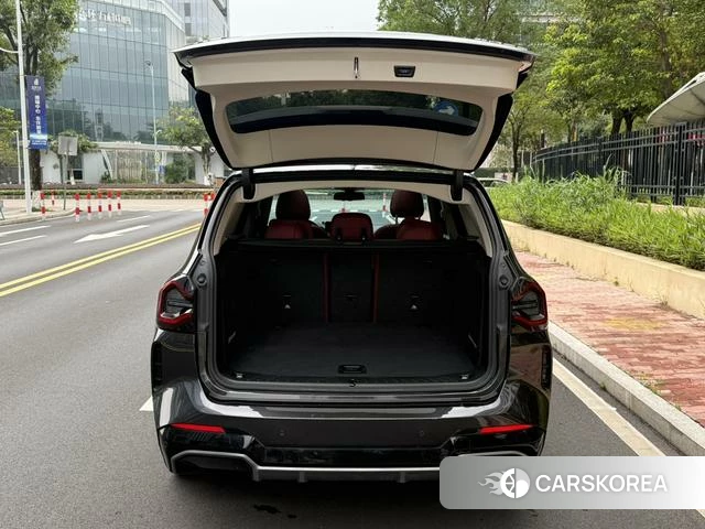 BMW iX3 2024 Черный из Китая, фото 3