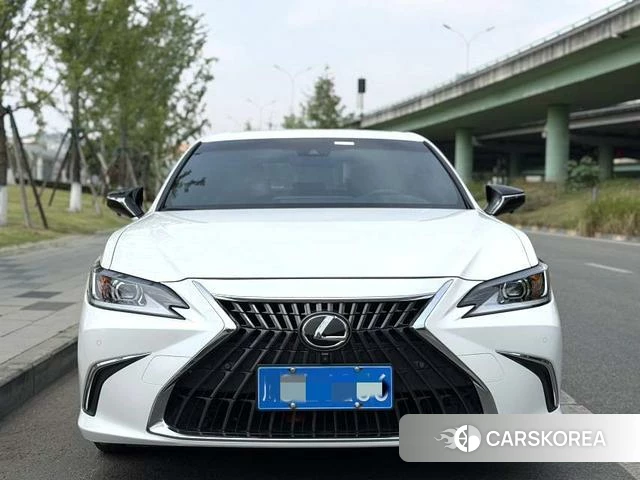 Lexus ES 2024 Белый из Китая, фото 3