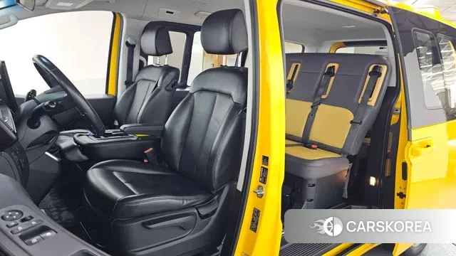 Hyundai Staria 2022 Желтый из Кореи, фото 3