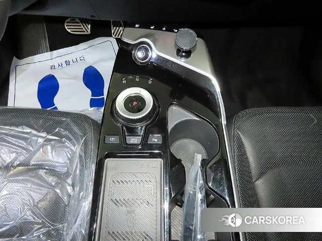Kia EV6 2022 Жемчужный цвет из Кореи, фото 3