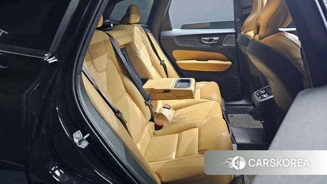 Volvo XC60 second Generation 2018 Черный из Кореи, фото 3