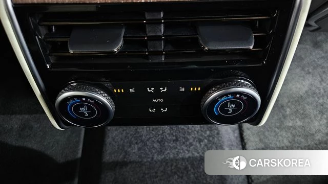 Land Rover Range Rover 5th Generation 2023 Белый из Кореи, фото 3