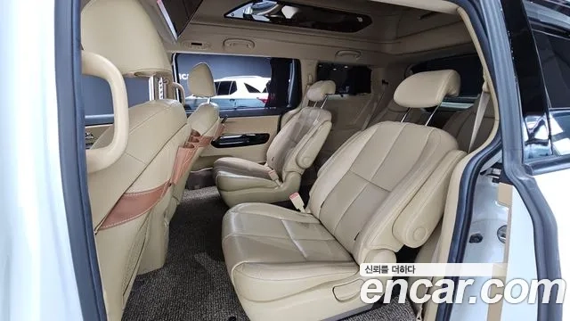 Kia The New Carnival 2020 Белый из Кореи, фото 3