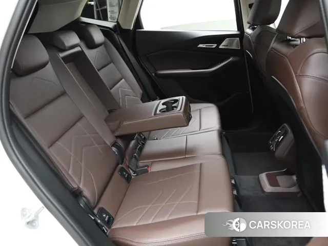 BMW 2 Series Active Tourer (U06) 2025 Белый из Кореи, фото 3