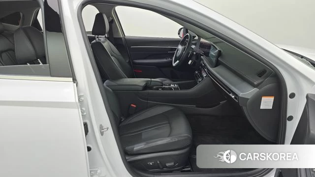 Hyundai Sonata D Edge Hybrid (DN8) 2025 Белый из Кореи, фото 3