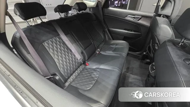 Kia Sportage 5th Generation Hybrid 2021 Белый из Кореи, фото 3