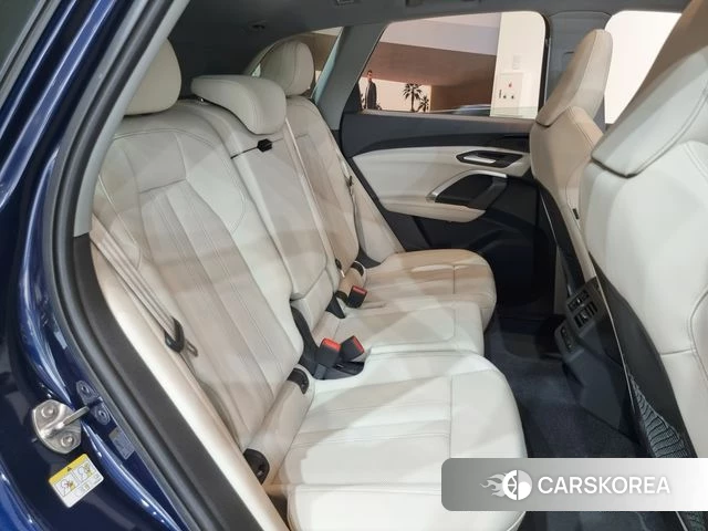 Audi Q5 (80A) 2025 Синий из Кореи, фото 3