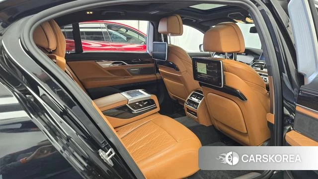 BMW 7 Series (G11) 2020 Черный из Кореи, фото 3