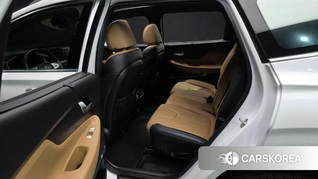 Hyundai The New Santa Fe 2022 Белый из Кореи, фото 3