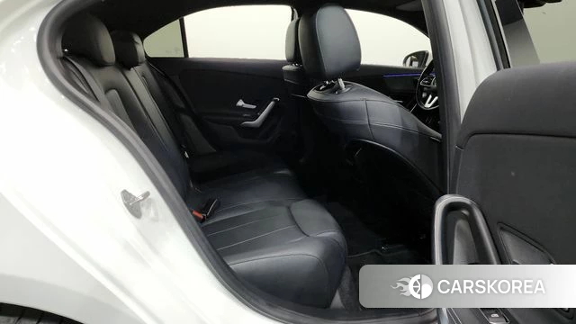 Mercedes-Benz A-Class W177 2020 Белый из Кореи, фото 3