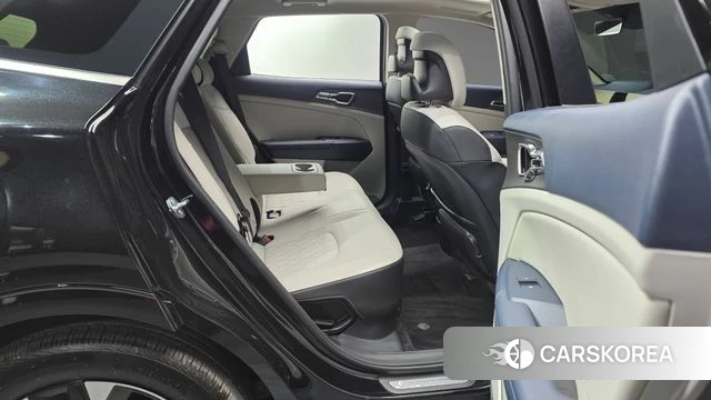 Kia The New Sportage 5th Generation Hybrid 2024 Черный из Кореи, фото 3