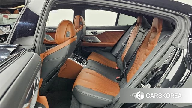 BMW 8 Series (G15) 2025 Черный из Кореи, фото 3