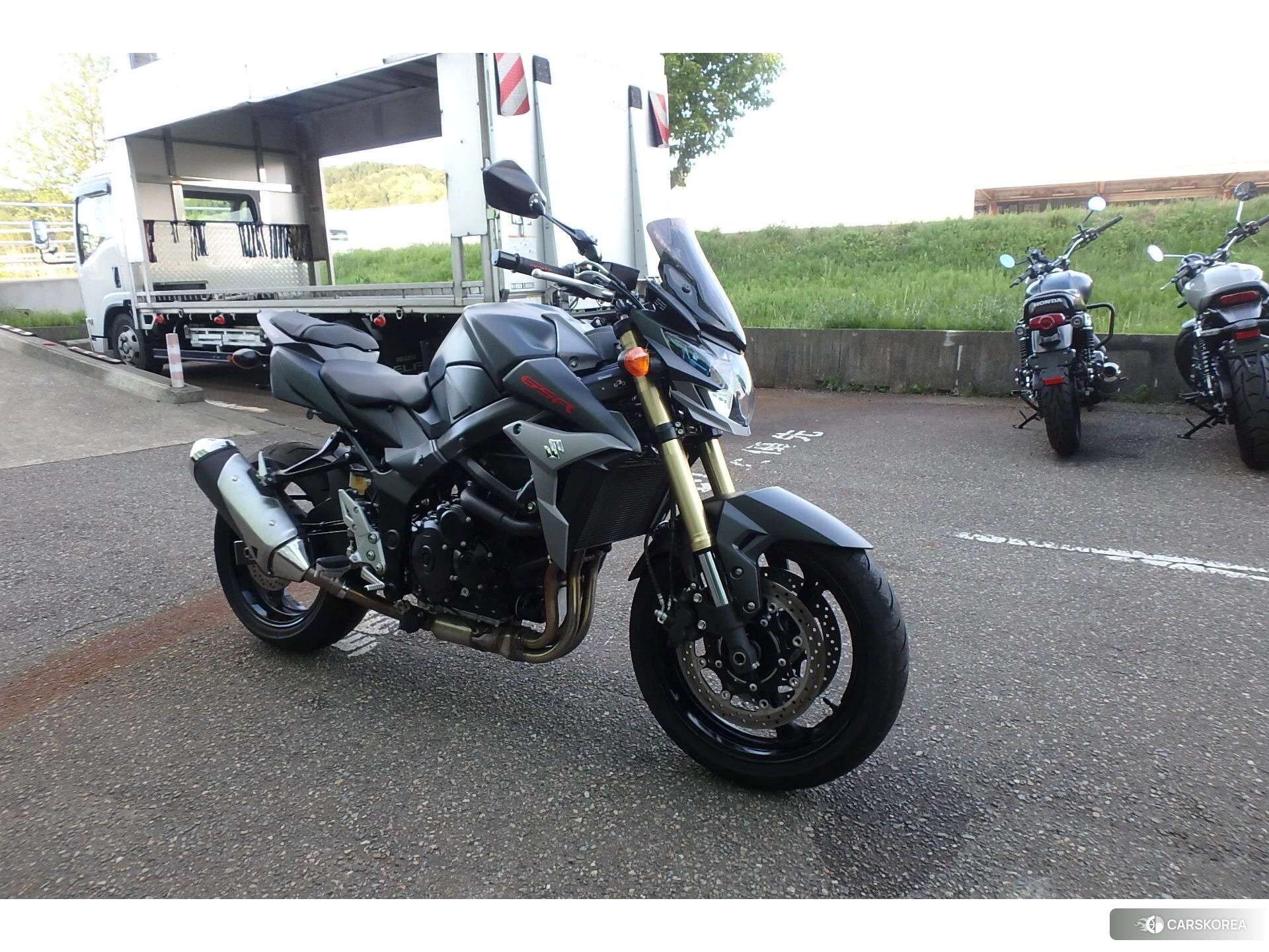 Проданный Suzuki GSR750 2014 из Японии, фото 3