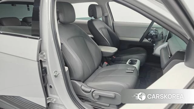 Hyundai Ionic 5 2024 Серебристо-серый из Кореи, фото 3