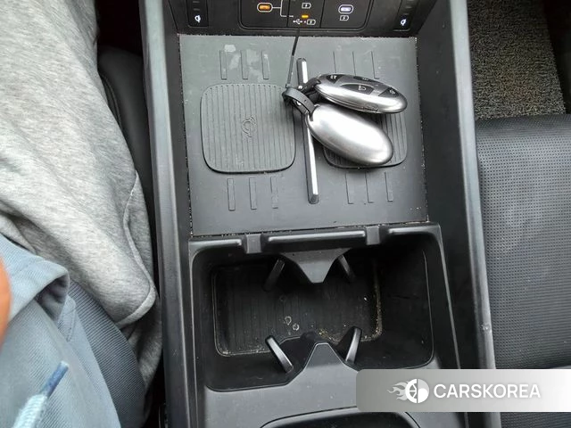 Hyundai Santa Fe (MX5) 2024 Серый из Кореи, фото 3