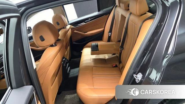 BMW 5 Series (G30) 2018 Серый из Кореи, фото 3