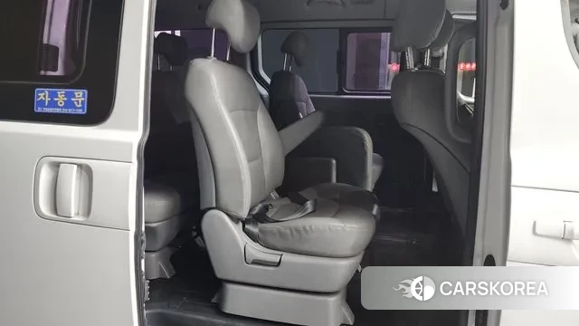 Hyundai The New Grand Starex 2018 Белый из Кореи, фото 3