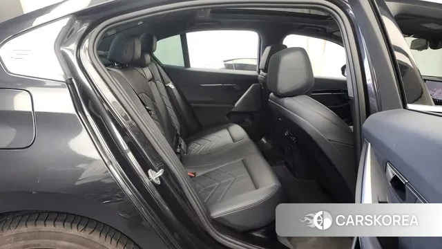 BMW 5 Series (G60) 2024 Серый из Кореи, фото 3