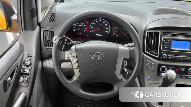 Hyundai The New Grand Starex 2018 Желтый из Кореи, фото 3