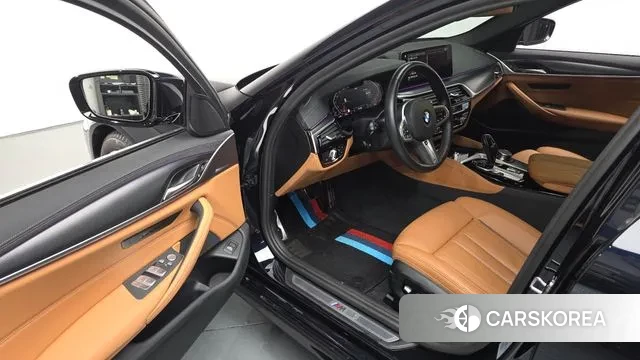 BMW 5 Series (G30) 2023 Черный из Кореи, фото 3