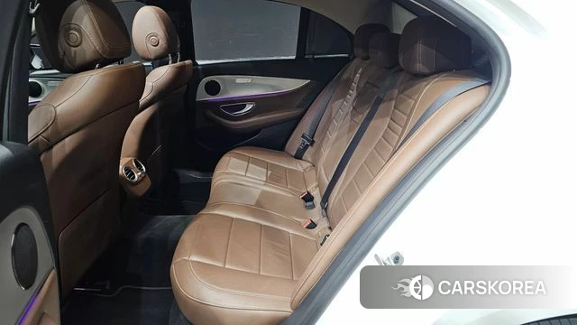 Mercedes-Benz E-Class W213 2019 Белый из Кореи, фото 3