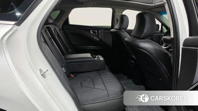Kia K8 2023 Белый из Кореи, фото 3